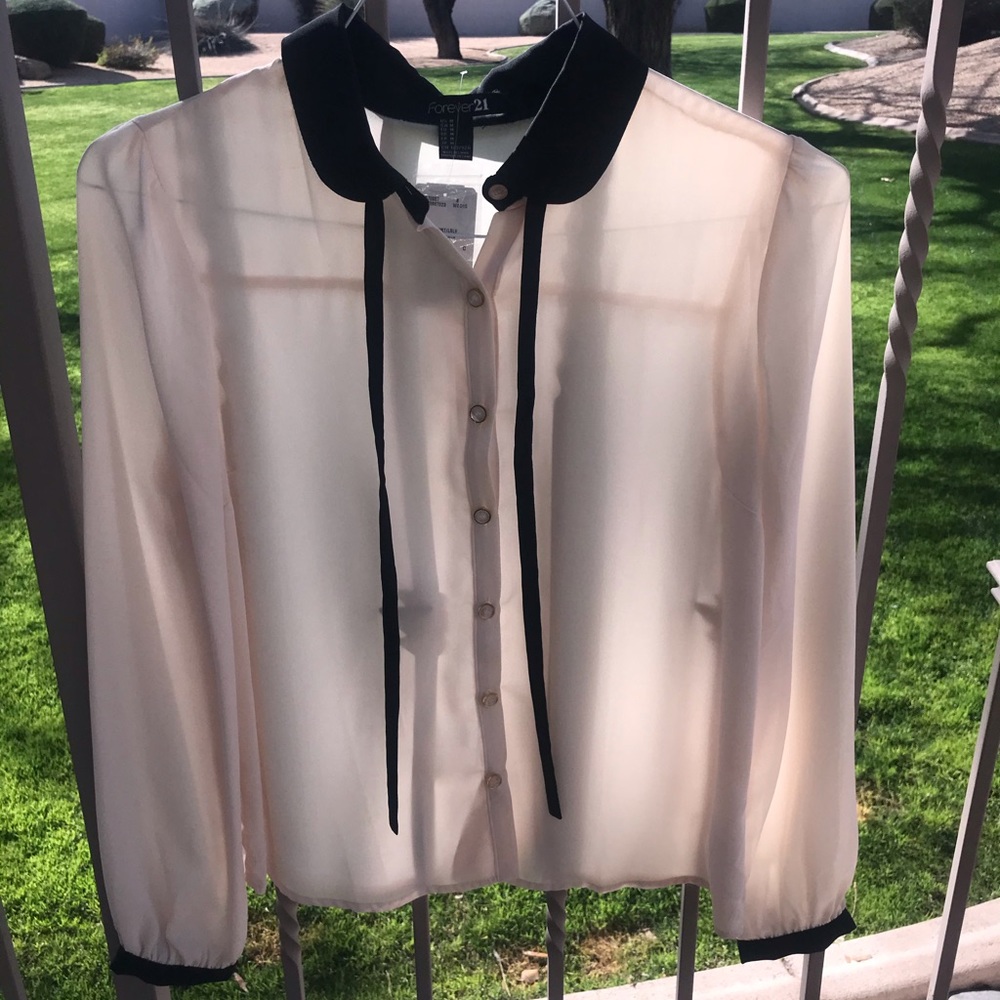 FOREVER 21 Chiffon Peter Pan Blouse with Bow Tie
